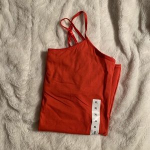 Red camisole (NWT)❤️